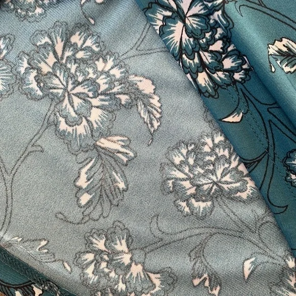 Banana Republic Teal Floral Long Sleeve Top, M - Picture 9 of 9